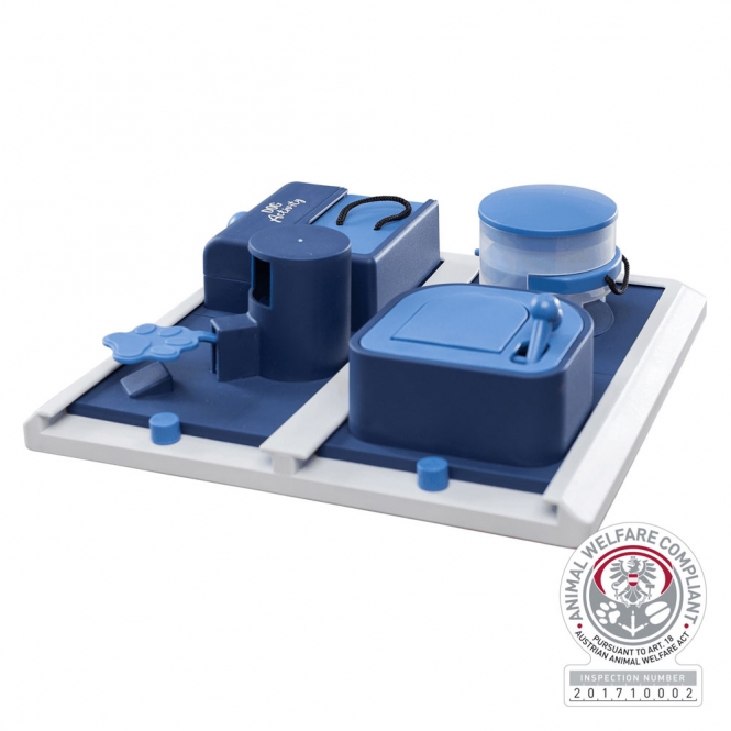 Trixie Dog Activity Poker Box 2 32013 trxineu.jpg